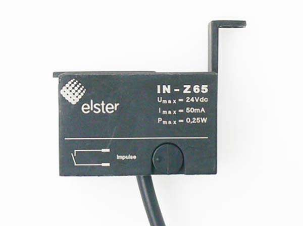 Figuur 4: Magnetische sensor (Reed schakelaar) voor het uitlezen van een analoge gasmeter.